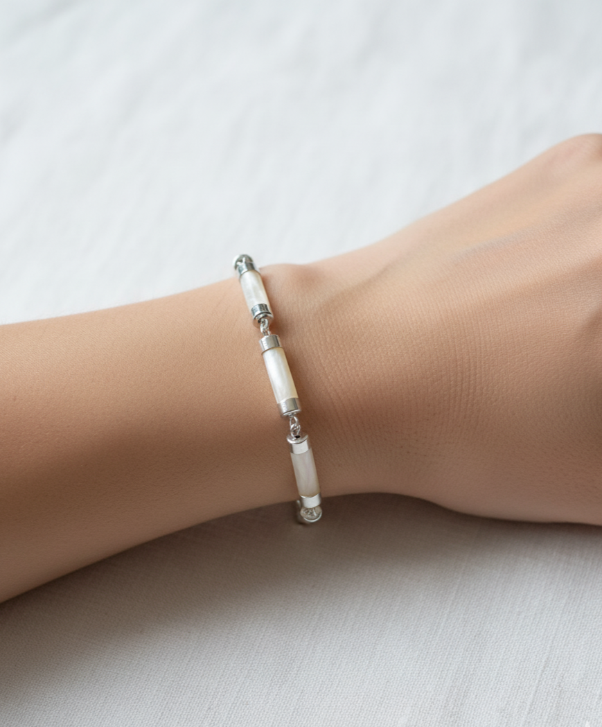 Heritage Bracelet - Mother of Pearl